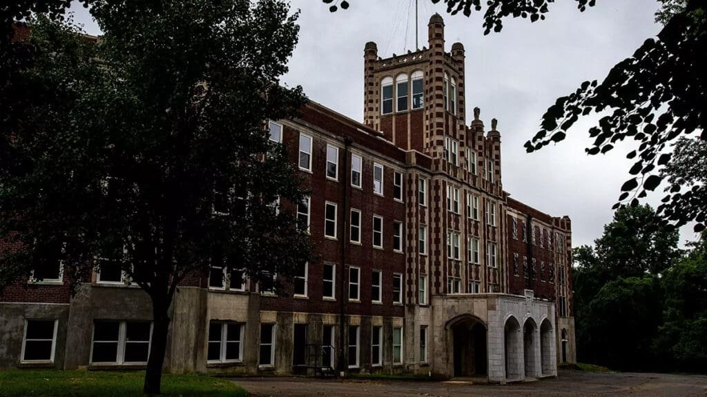 Waverly Hills Sanatorium – Louisville, Kentucky